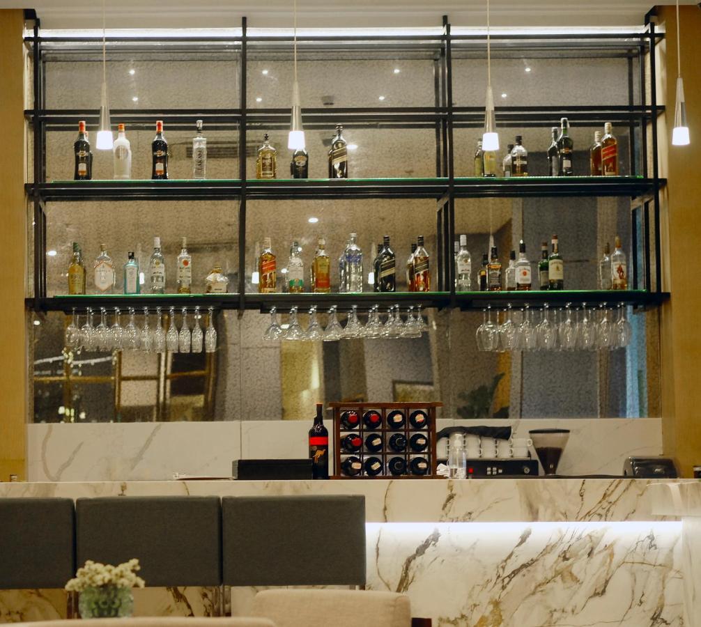 The Harvest Hotel Managed By Hii Cabanatuan City Exterior photo