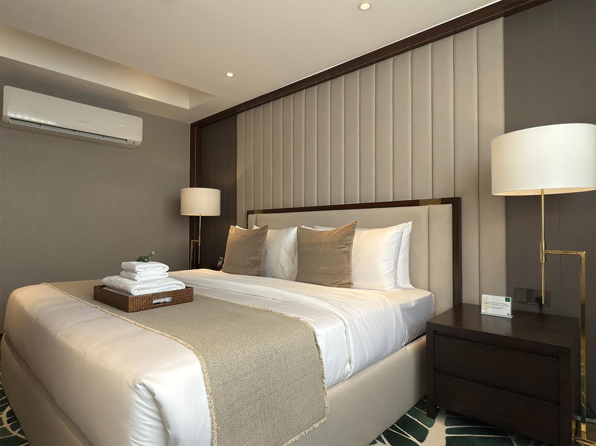 The Harvest Hotel Managed By Hii Cabanatuan City Exterior photo